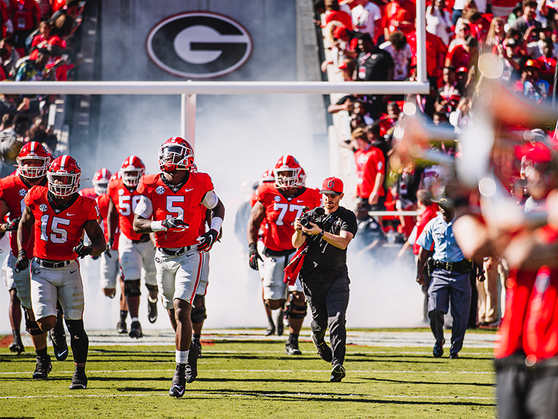 The Georgia Bulldogs on the filed